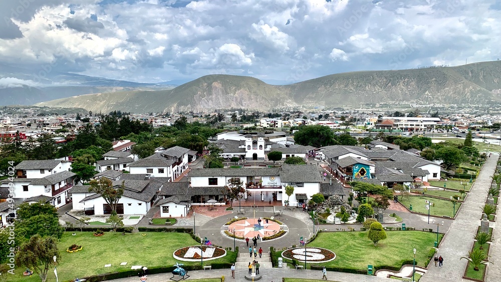 city in the center of the world