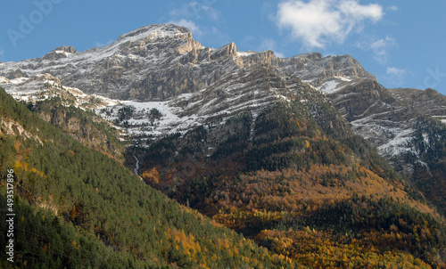 Pirineo aragones en oto  o.Huesca.Espa  a