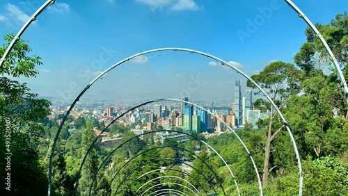 Obraz na płótnie view of the city of bogotá from monserrate w salonie