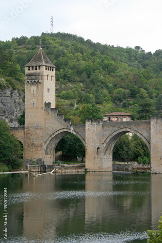valentré bridge and river lot in cahors (france) 