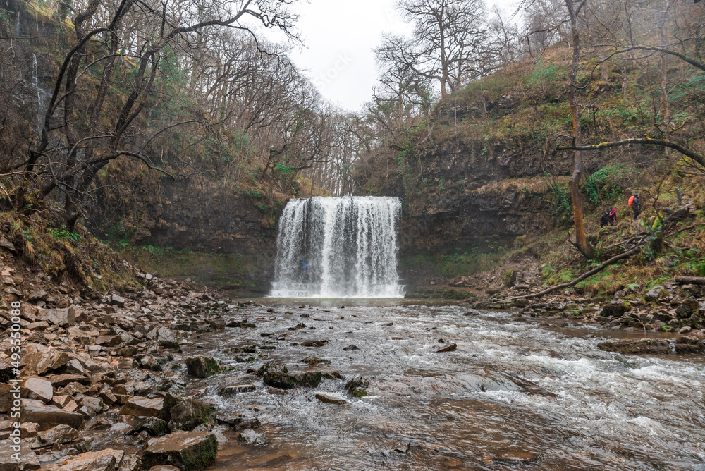Obraz premium Waterfall in Brecon Beacon national park, Wales, United Kingdom