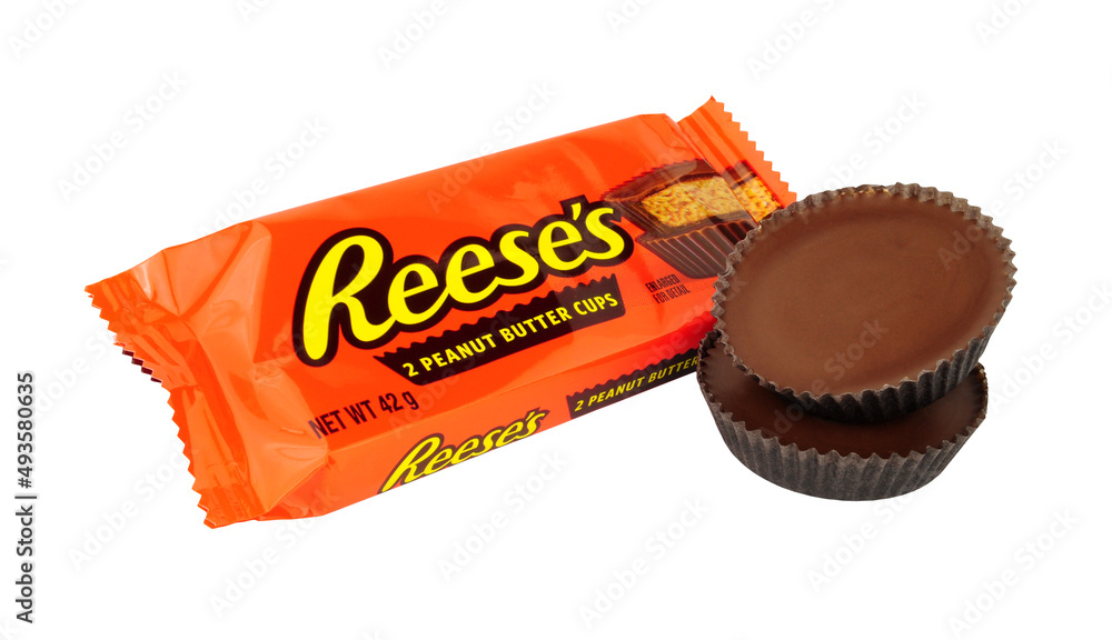 Reese's smooth peanut butter filled chocolate cups in a 42g twin pack  Stock-bilde | Adobe Stock