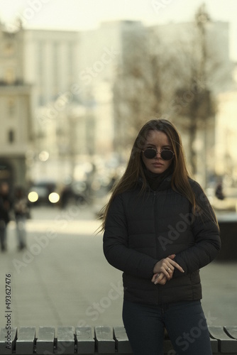 Portrait of a woman on the street. © Артём Малюков