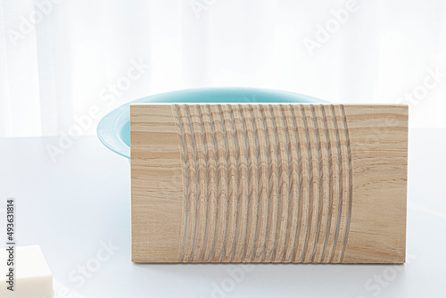 фотографія vintage washing wood washboard with white cloth