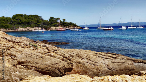 Calanque bateaux mouillage