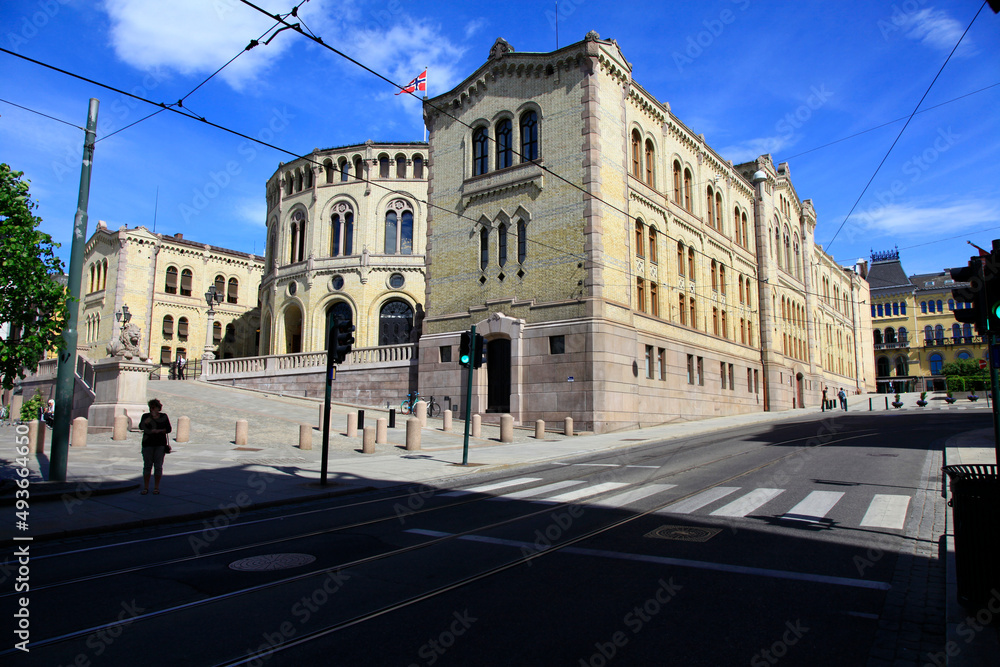 Das Parlamentsgebäude und die Regierung von Oslo. Oslo, Norwegen, Europa  --
The parliament building and government of Oslo. Oslo, Norway, Europe