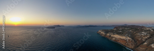 Santorini, Greece © demerzel21