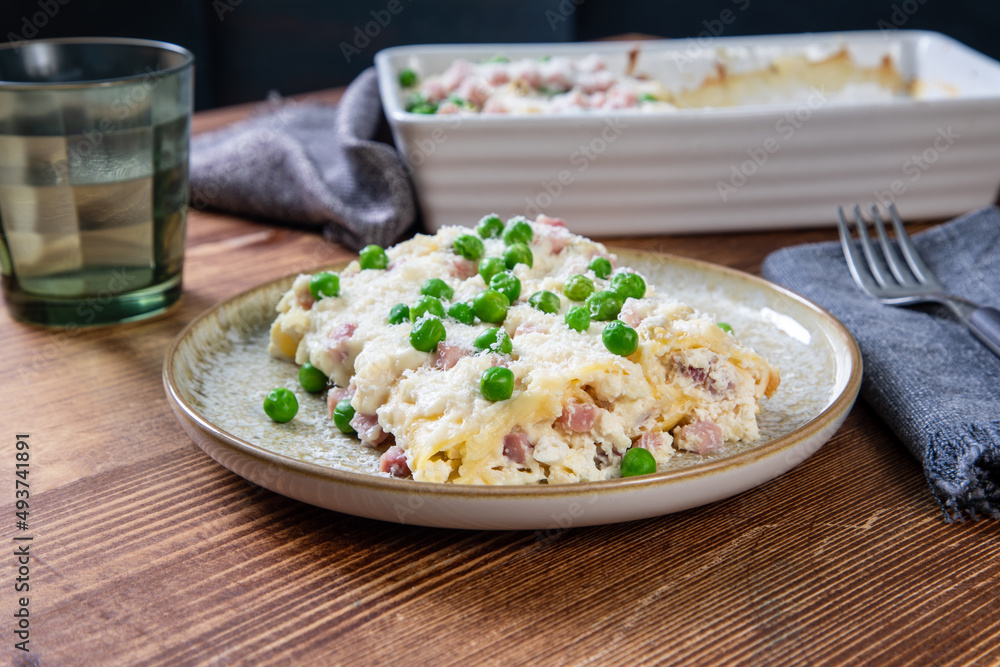pasta cannelloni ripieni prosciutto e piselli pasta cannelloni ripieni prosciutto e piselli