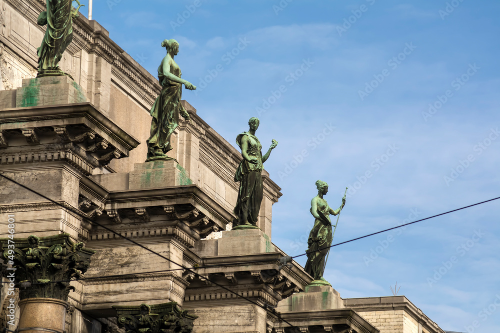 Statues on top of  Oldmasters Museum building in Brussels, Belgium