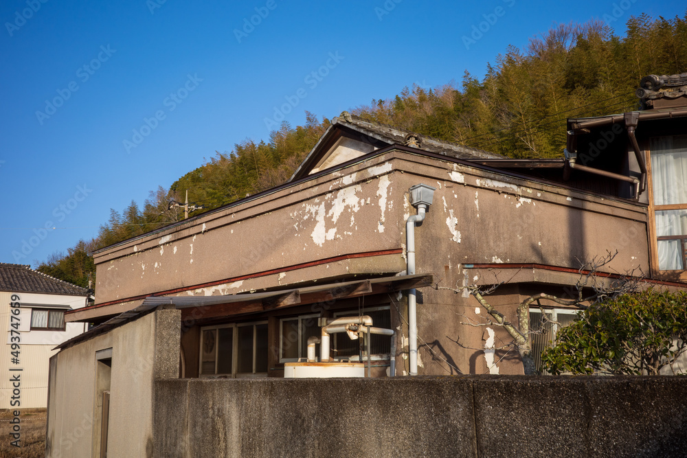 日本の岡山県浅口市寄島町で見た古くてとても美しい建物