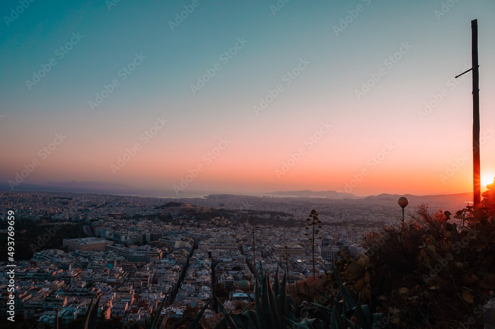 Fototapeta premium Sunset over the city of Athens from Lycabettus Hill