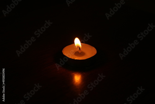 candle light in the dark place