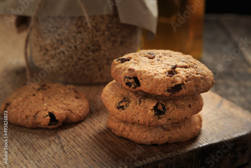 Oatmeal cookies with raisins, coconut and cinnamon.