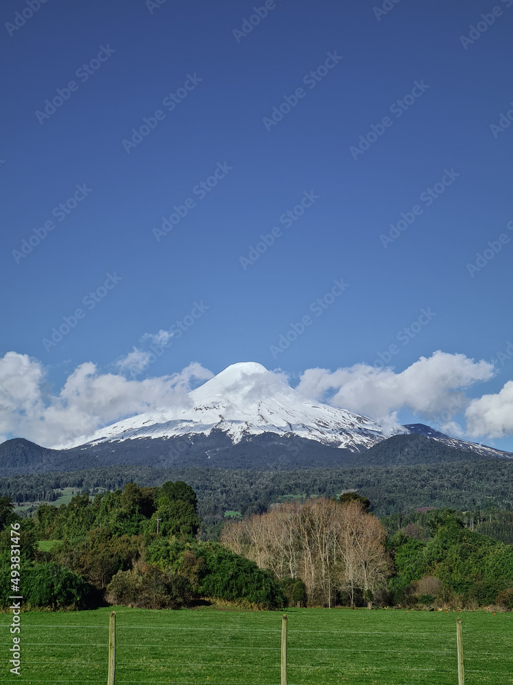 Campor chileno volcan Osorno, Chile