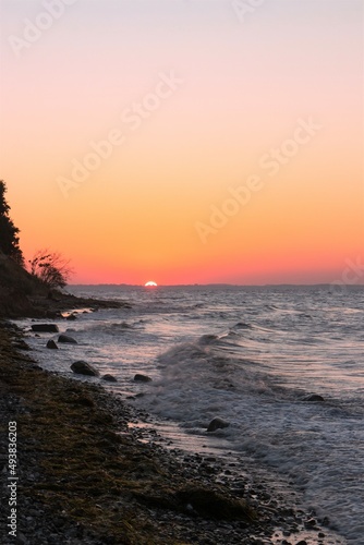 Ostsee Steilküste bei Sonnenuntergang, Hochformat