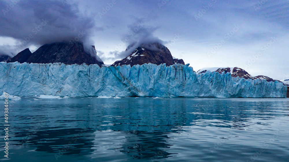 Fototapeta premium Glacier in Greenland 2