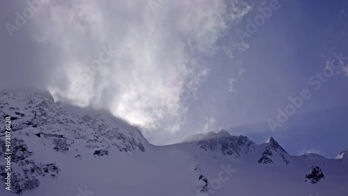 春の涸沢_雪煙_1
