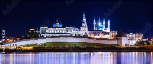 Bild auf Leinwand Night panorama city Kazan Kul Sharif Mosque islam and Kremlin river Kazanka, Republic of Tatarstan