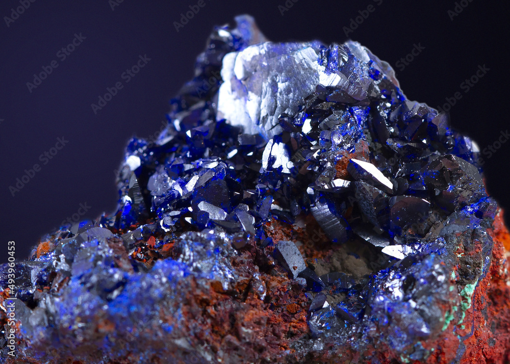 Εκτύπωση καμβά Close-up shot of azurite stone mineral specimen isolated on gray background