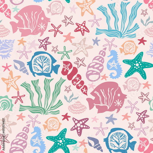 Beautiful seamless pattern with seaweeds, Sea underwater plants, ocean coral reef and aquatic kelp, sea star, algae, seashells, jellyfish. Marine background Vector illustration