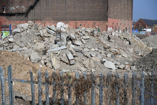 Canvas Print former British Extracting Company silo