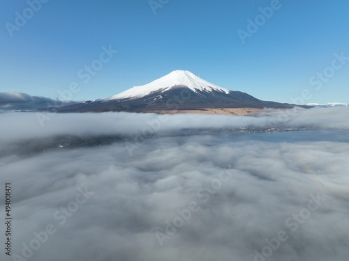 山中湖から見る富士山周辺 山梨県 ドローン空撮