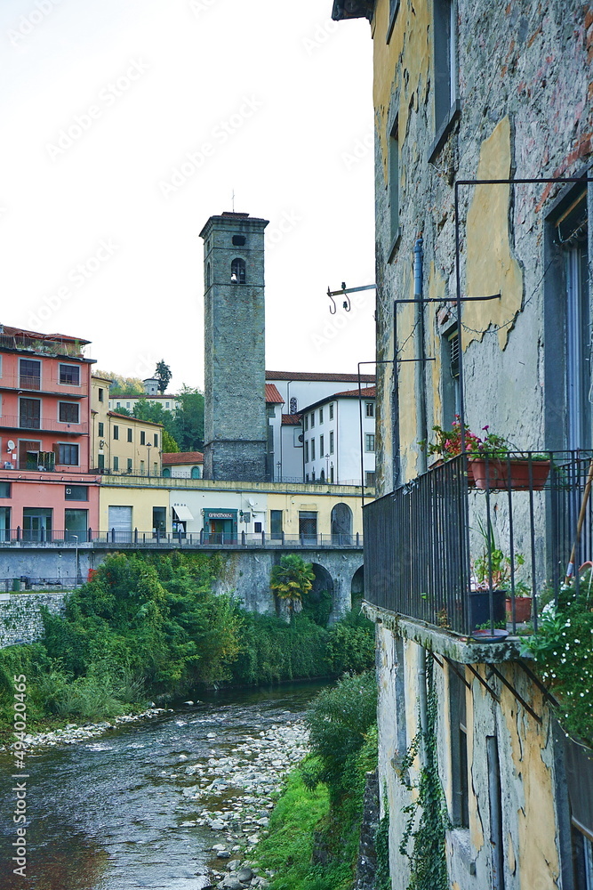 Φωτογραφία Turrite Secca torrent in Castelnuovo Garfagnana, Tuscany, Italy