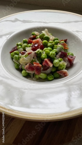 Guisantes con jamón
