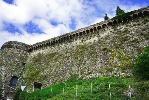 Fototapeta Naklejka Na Ścianę i Meble -  Rocca Estense in Trassilico in Garfagnana, Tuscany, Italy