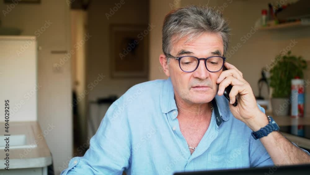 Service client Ordinateur téléphone