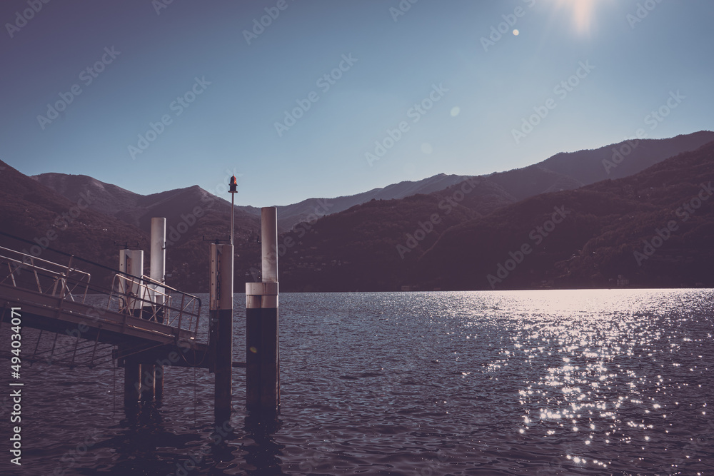 Attracco sul lago di Como