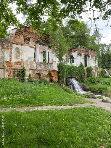 old stone house © Violeta Boiko