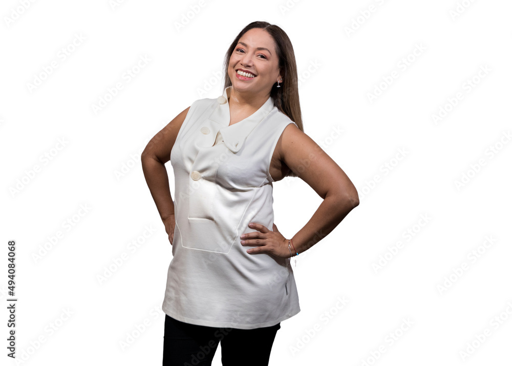Fototapeta premium Mujer latina sonriendo en fondo blanco