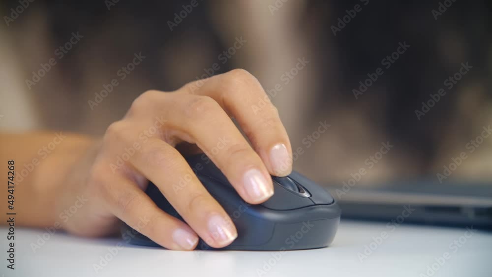 Black businesswoman working on computer. Young African entrepreneur ...