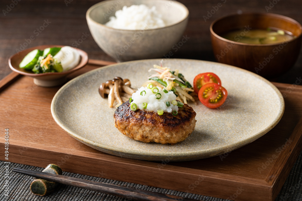さっぱりとした味わいの、和風おろしハンバーグステーキ さっぱりとした味わいの、和風おろしハンバーグステーキ