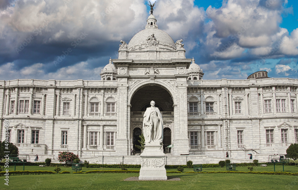 Obraz premium Standing with royalty.