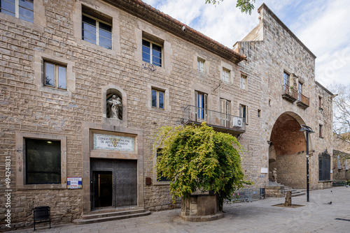 Fototapeta Naklejka Na Ścianę i Meble -  Antiguo hospital de la Santa Creu de Barcelona, Catalunya, España