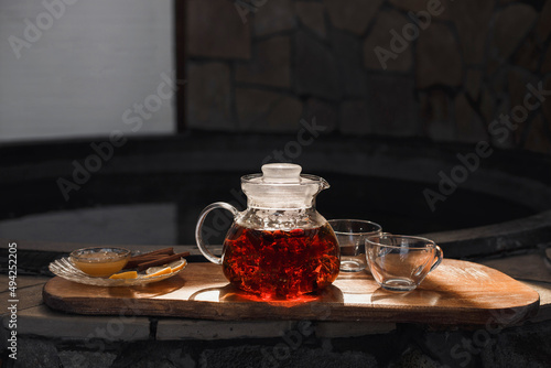 teapot with tea
cups of tea