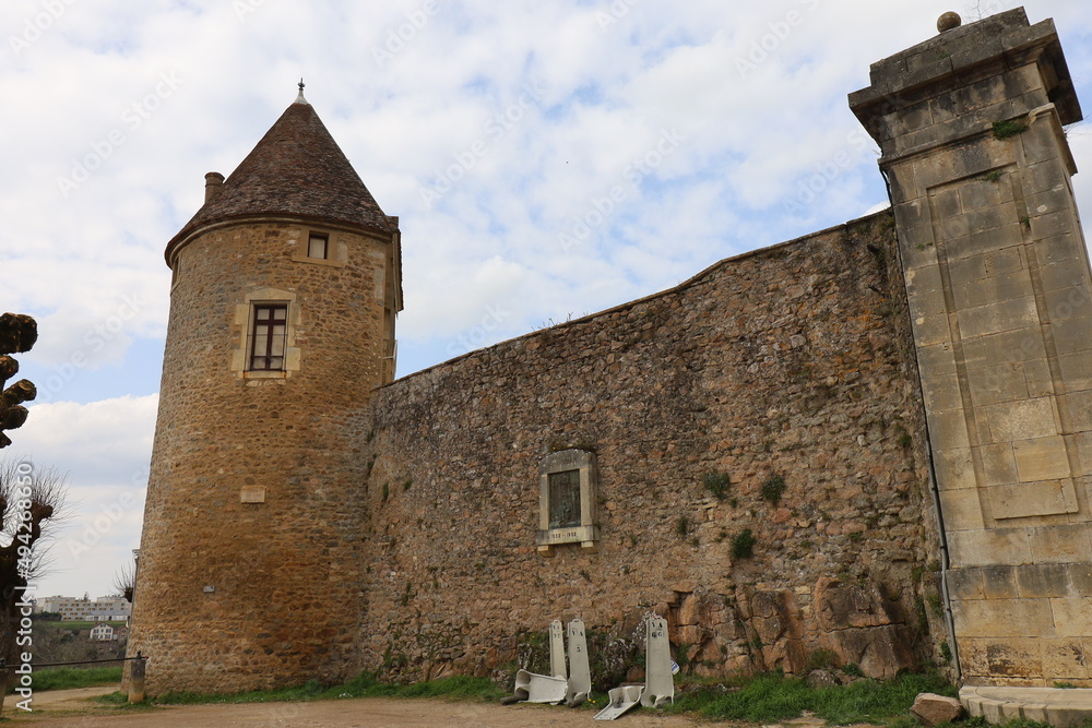 Les fortifications de la ville, ville de Avallon, département de l'Yonne, France