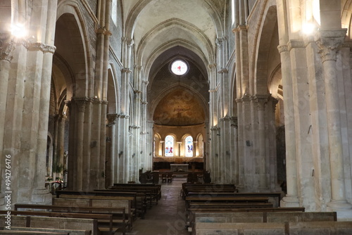 L   glise coll  giale Saint Lazare d Avallon  de style roman  ville de Avallon  d  partement de l Yonne  France