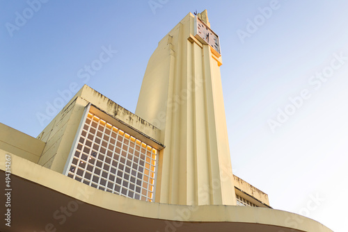 Detalhe da antiga Estação Ferroviária de Goiânia (atual Museu Frei Confaloni) pela manhã, logo ao nascer do sol. Construção em estilo art déco. photo