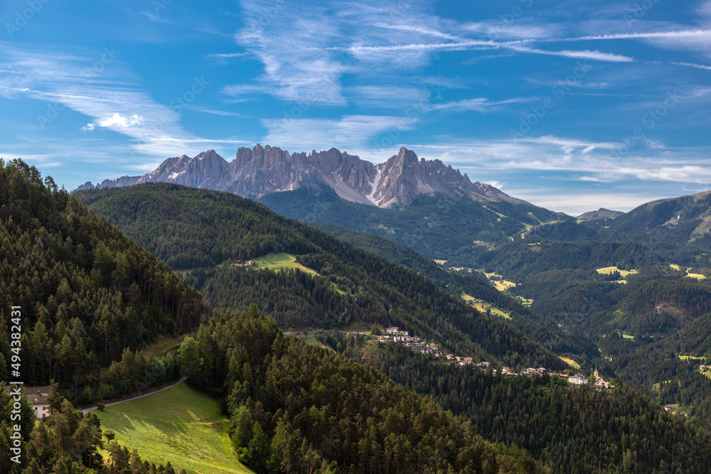 Aussicht von Steinegg, Südtirol auf den Latemar