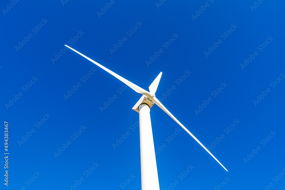 Erneuerbare Energie an einem Windrad im Werratal - Thüringen - Deutschland Erneuerbare Energie an einem Windrad im Werratal - Thüringen - Deutschland