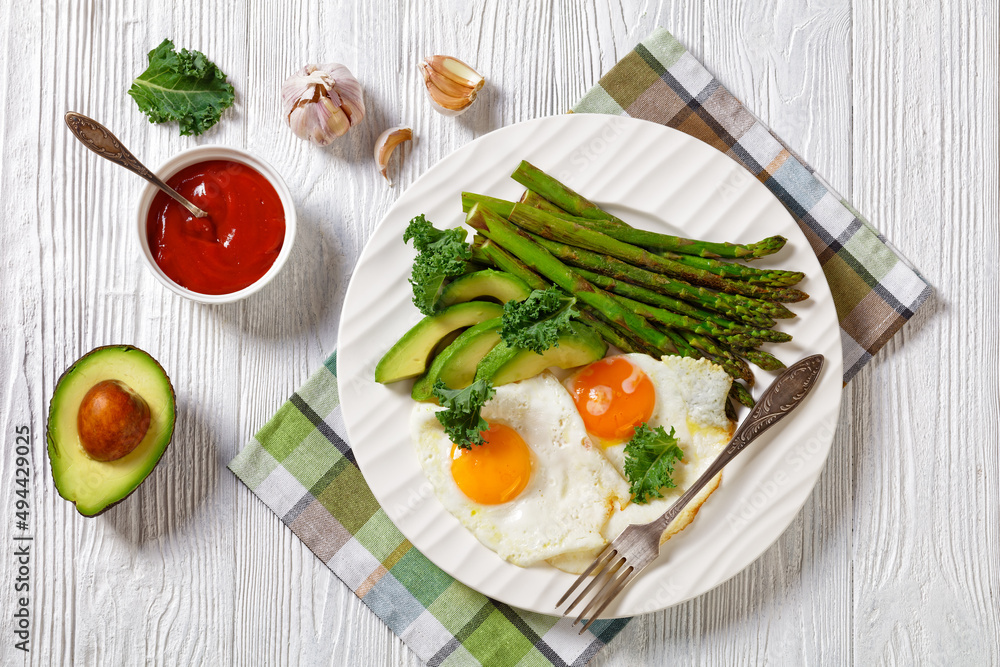 roast asparagus, ripe avocado and fried eggs roast asparagus, ripe avocado and fried eggs