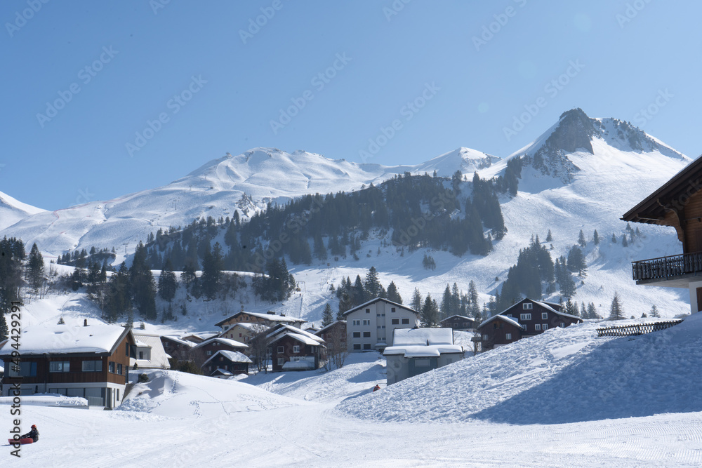 vacation and excursion region of Schwyz is located in heart of Switzerland. It is easily and quickly accessible from all directions. Discover unique landscapes, living customs, and cultur in Schwyz