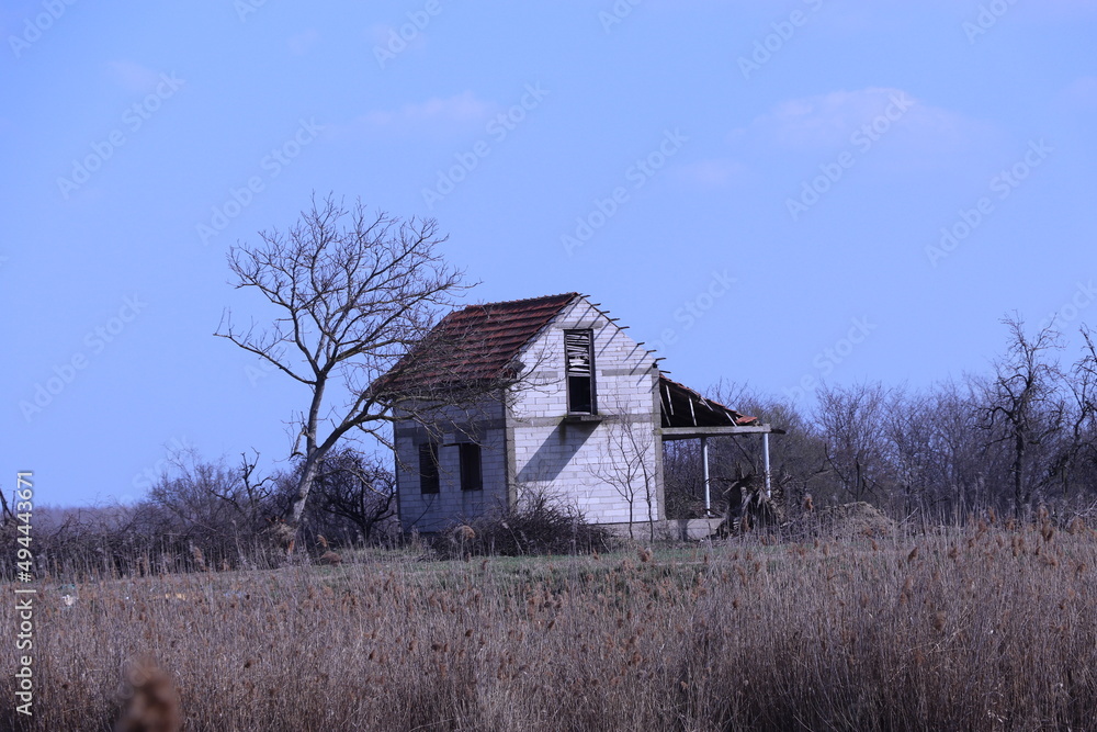 old abandoned houses in the countryside