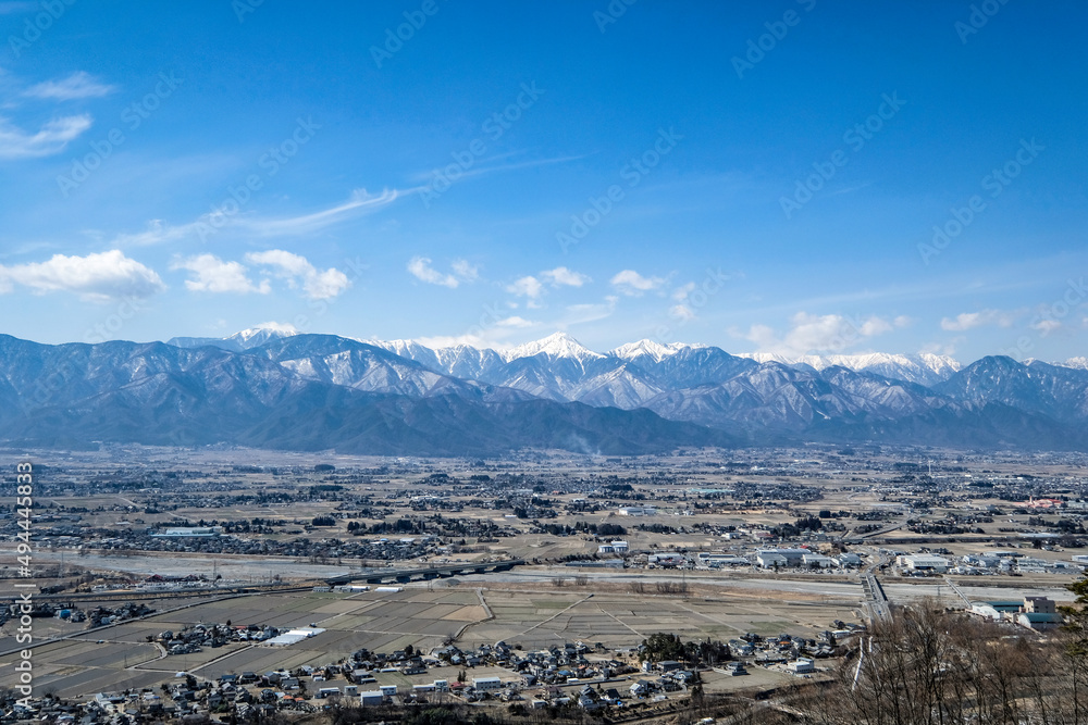 長野県松本市のアルプス公園からの眺め