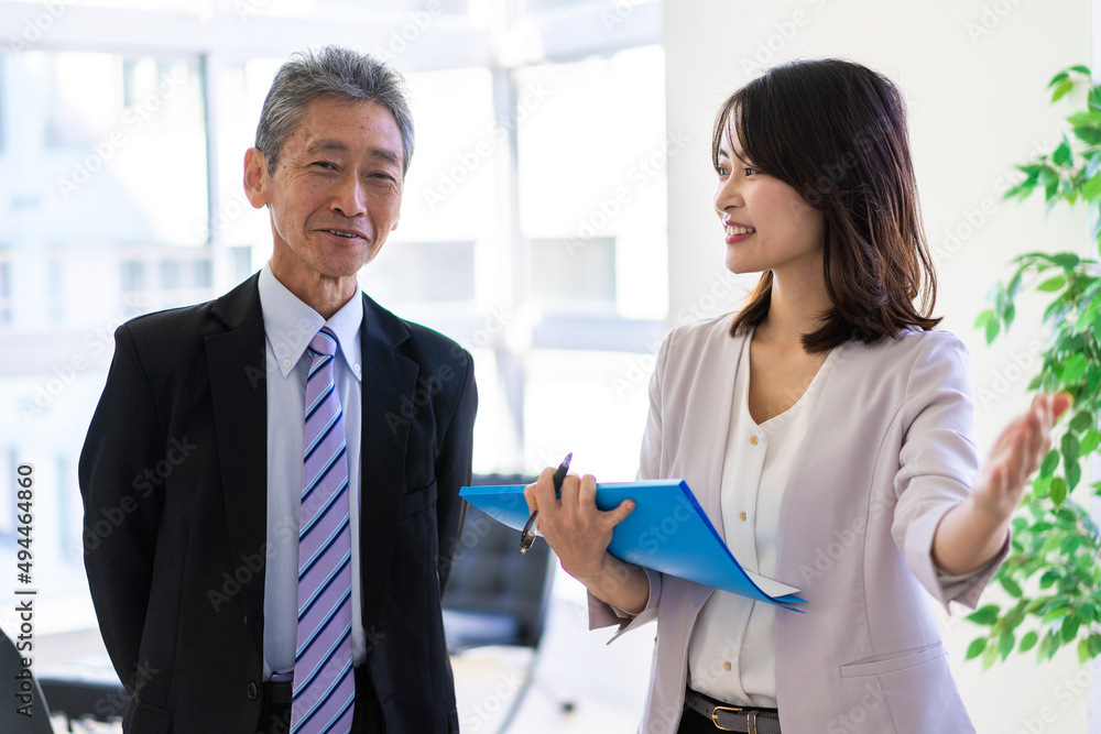 秘書と会話をするVIP 秘書と会話をするVIP