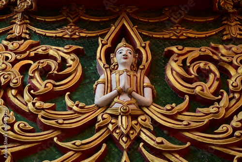 le temple Wat Tham Suea dans la région de Kanchanaburi près de la rivière Kwaï (Thailande)