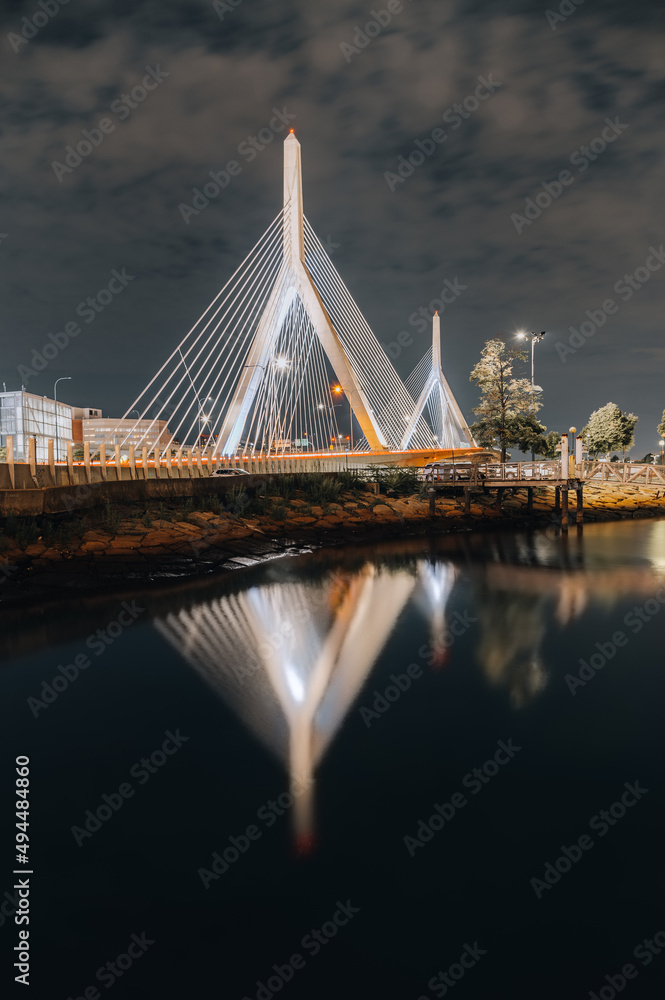 Beautiful night view of the Boston Leonard P. Zakim Bunker Hill Memorial Bridge - obrazy, fototapety, plakaty 
